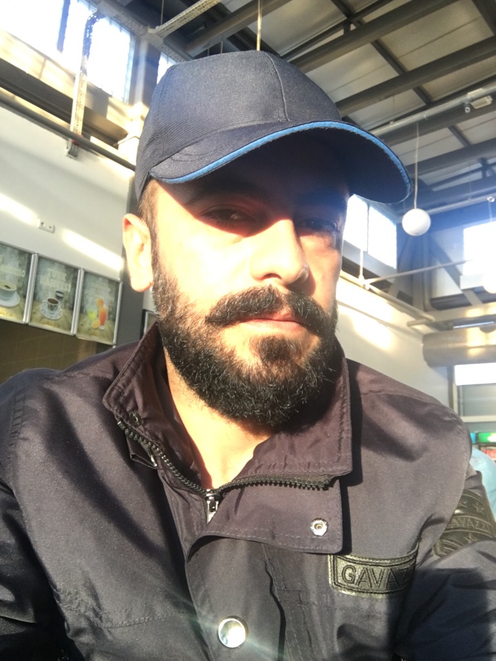 Ali