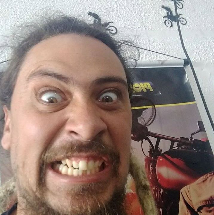 JE