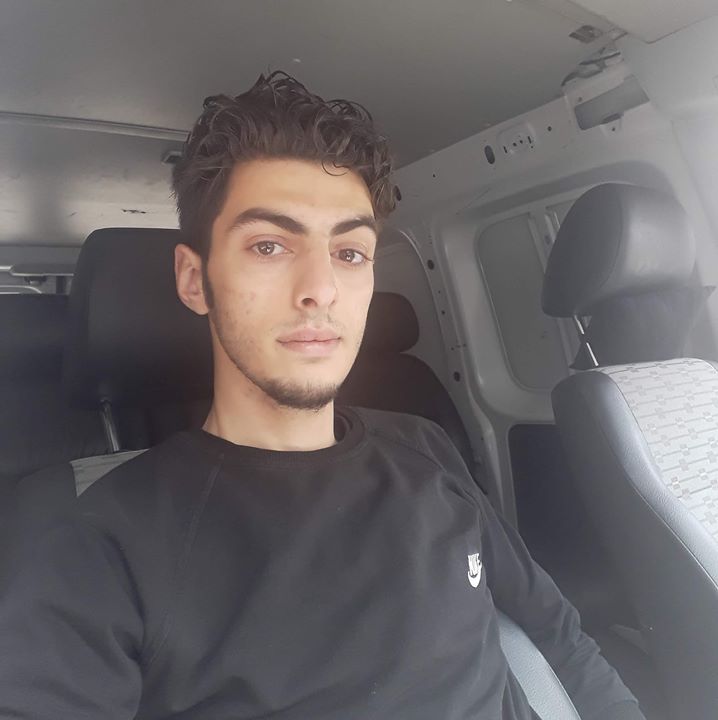 مصطفى