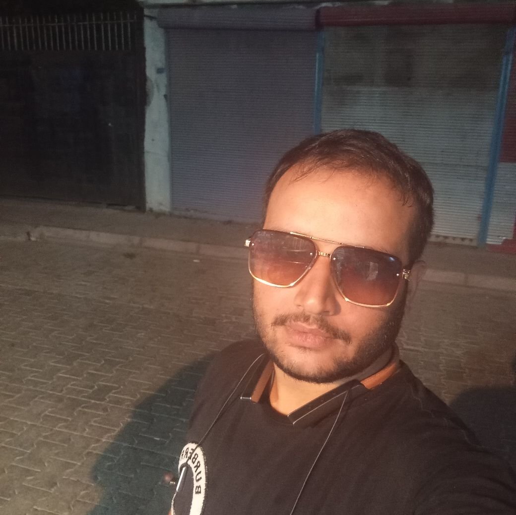 علي