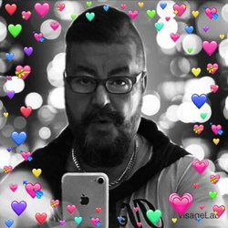 André