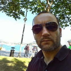 özgür