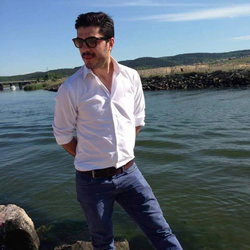 Özgür