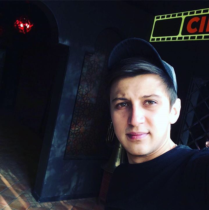 Ако