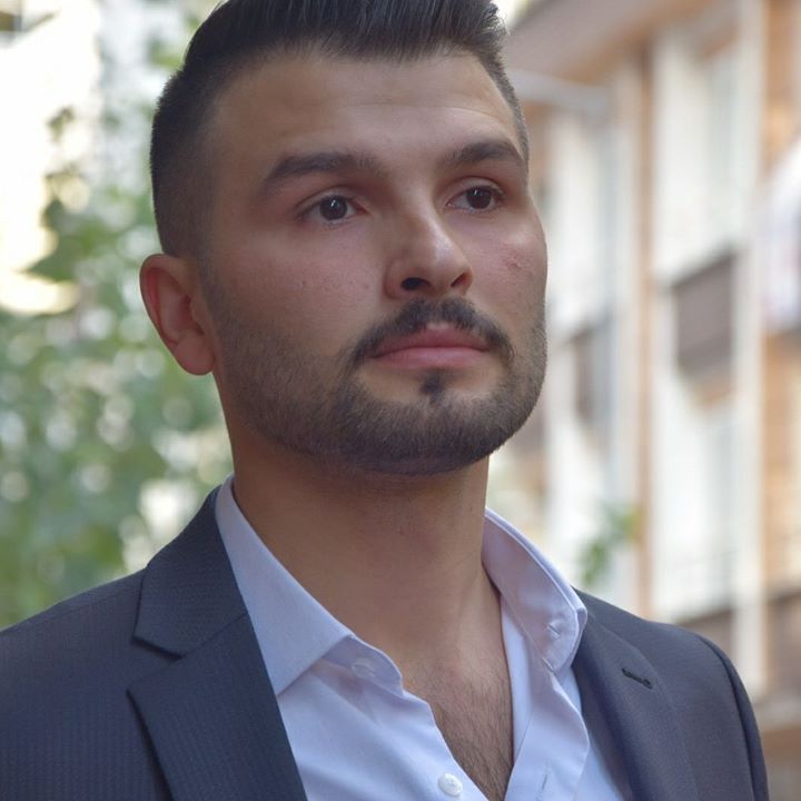 Ali