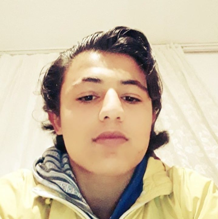 مصطفى