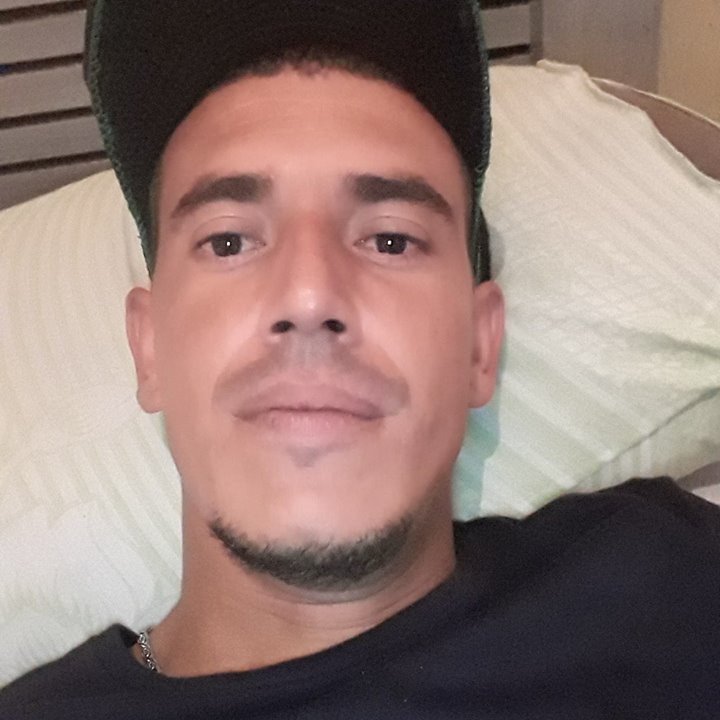 André