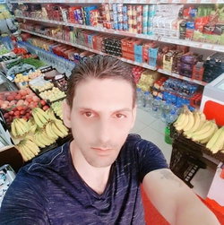 عصام